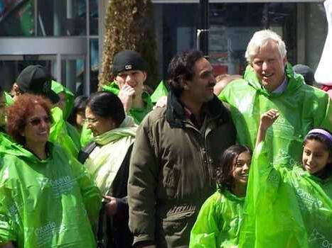 Disposable Rain Ponchos for Theme Parks and Tourist Attractions